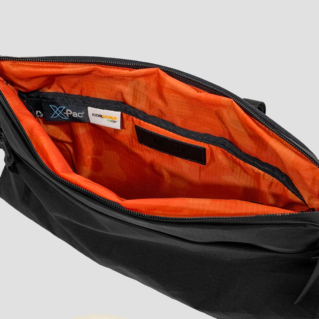 Code of Bell Annex Liner II - Sacoche: A Versatile Urban Essential