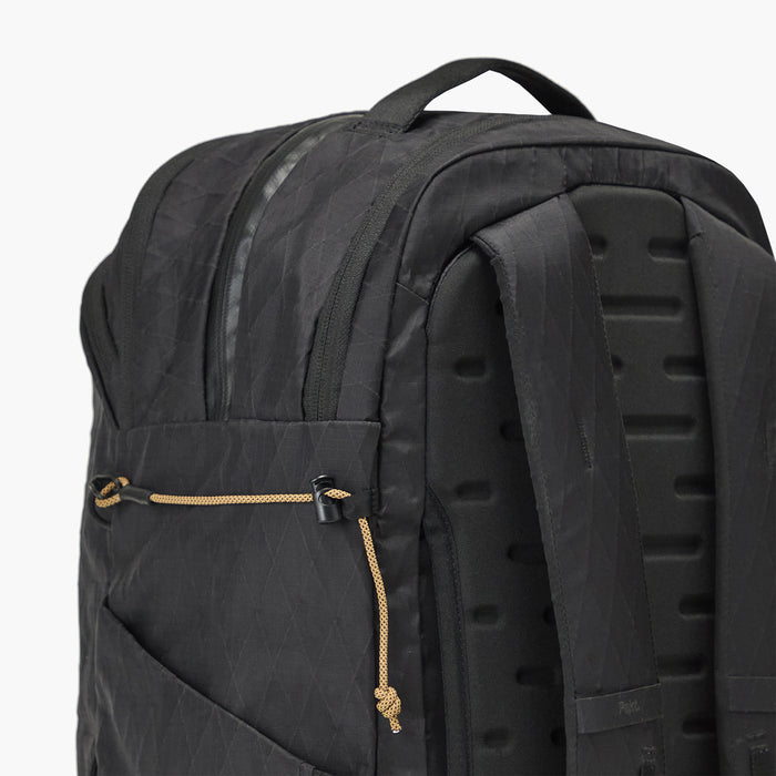Pakt Aero Travel Backpack -laukku