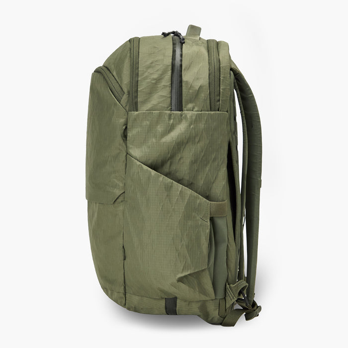 Pakt Aero Travel Backpack -laukku