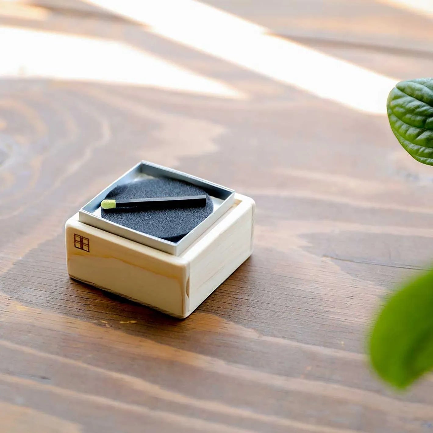 hibi-sow-wooden-case-2-SWC-HI-